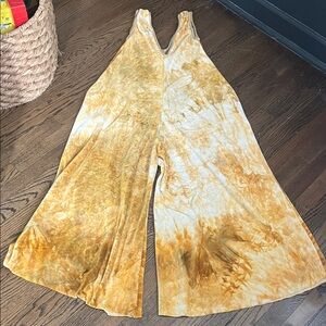 Tie-Dye Wide Leg Velvet Jumpsuit in Golden Yellow